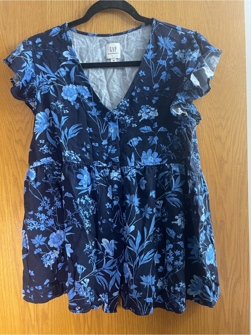 GAP Maternity Blue Floral V-Neck Short Sleeve Women's Top